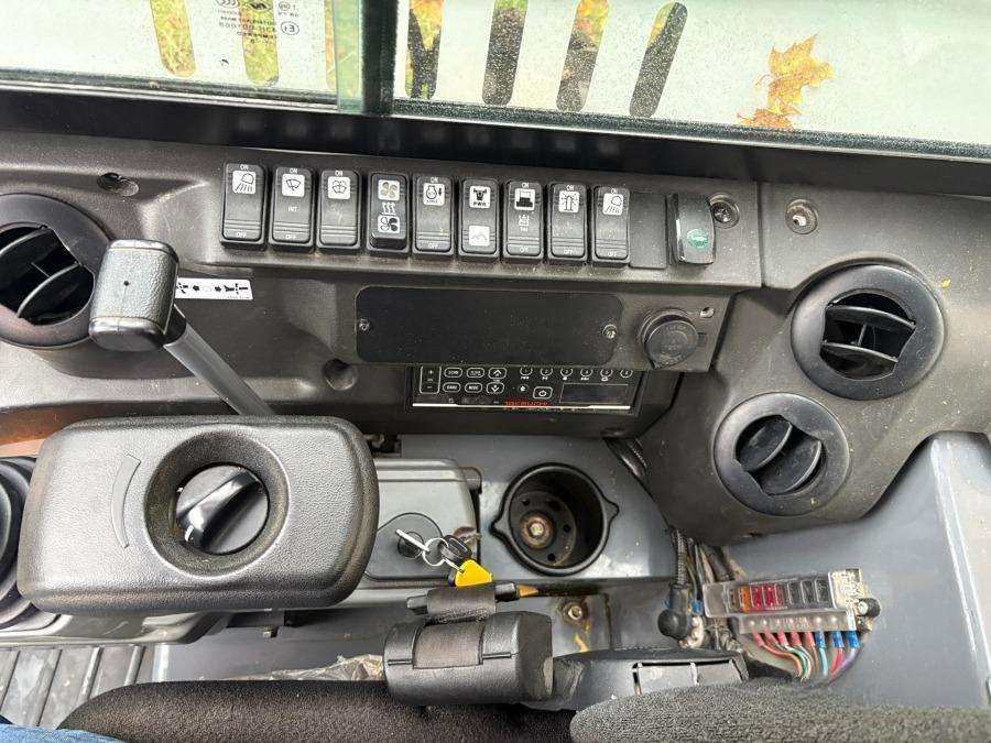 2021 Takeuchi TB 230 Excavator with rototilt & attachments - Image 4