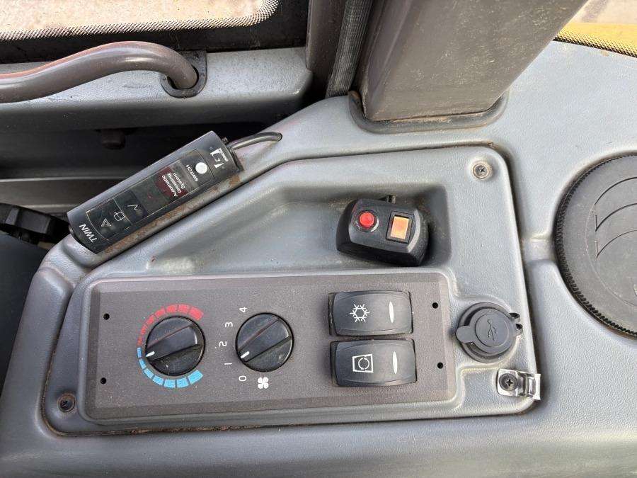 2017 Volvo L35G Loader - Image 31