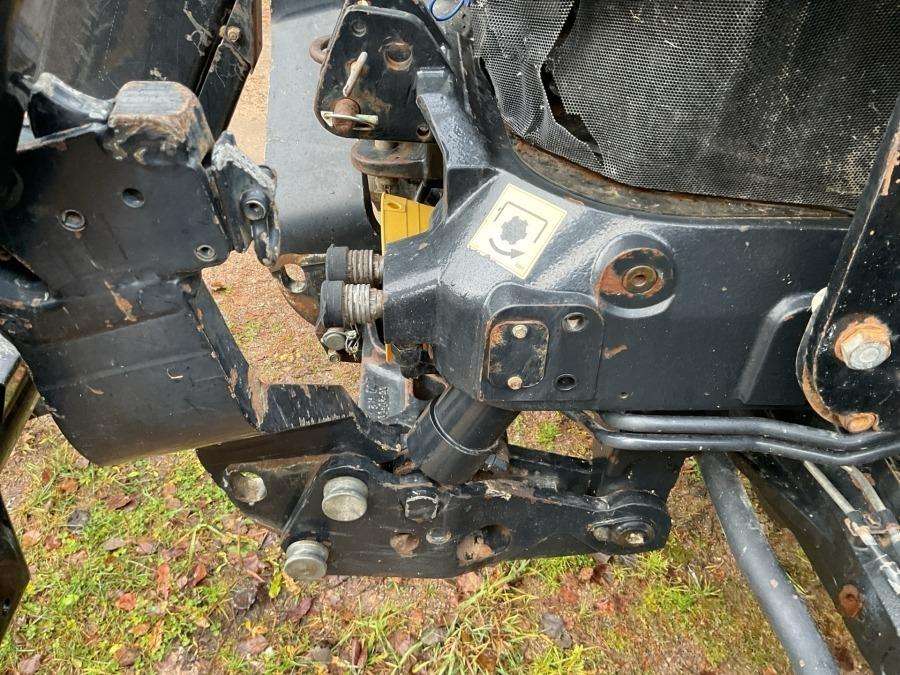 2012 New Holland T6070 Elite Tractor with loader - Image 31