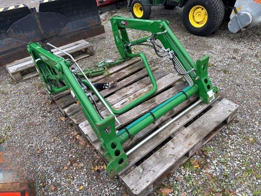 2013 John Deere 1026R tractor with loader - Image 32