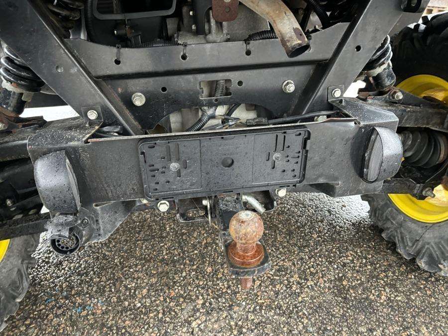 2021 John Deere Gator XUV865M UTV - Image 32