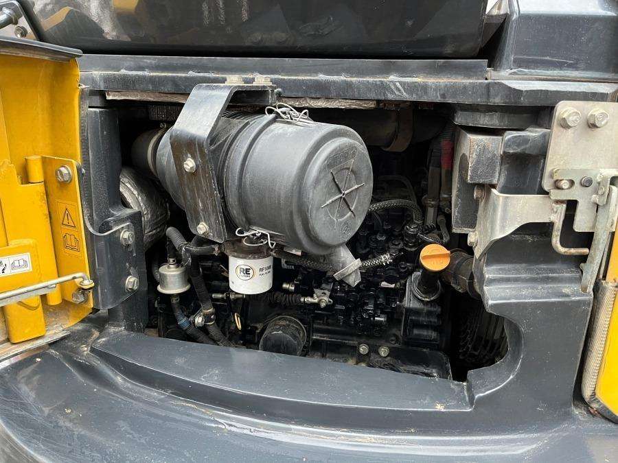 2017 Komatsu PC55MR-3 Excavator - Image 36