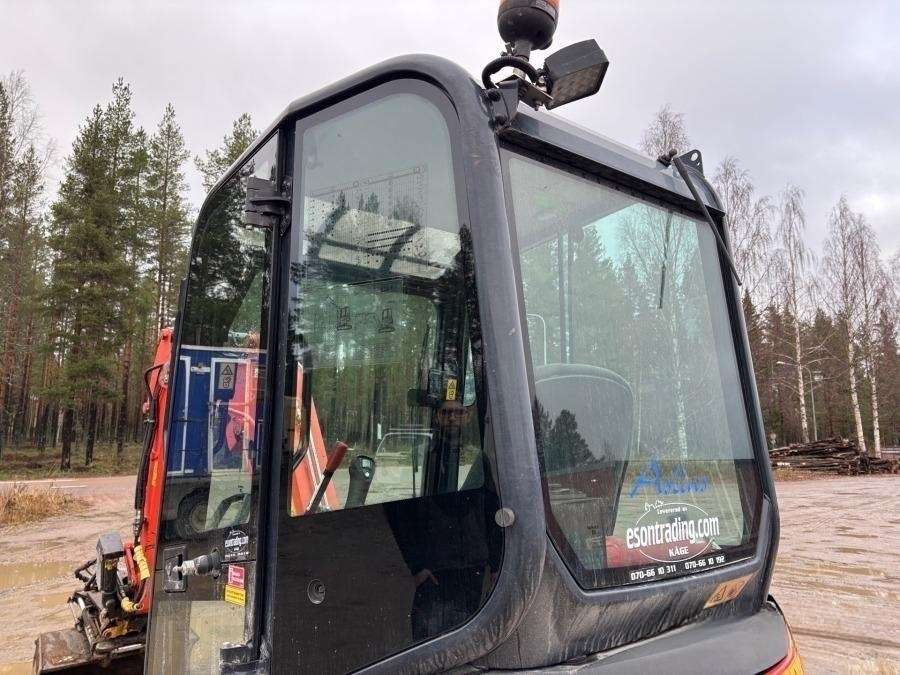 2019 Kubota U27-4 HI Excavator with trailer - Image 37