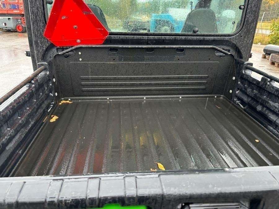 2021 John Deere Gator XUV865M UTV - Image 36