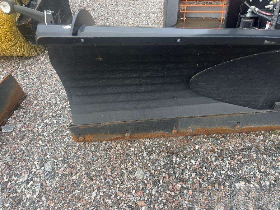 2023 Kramer 8085 Wheel loader Plow equipped - Image 38