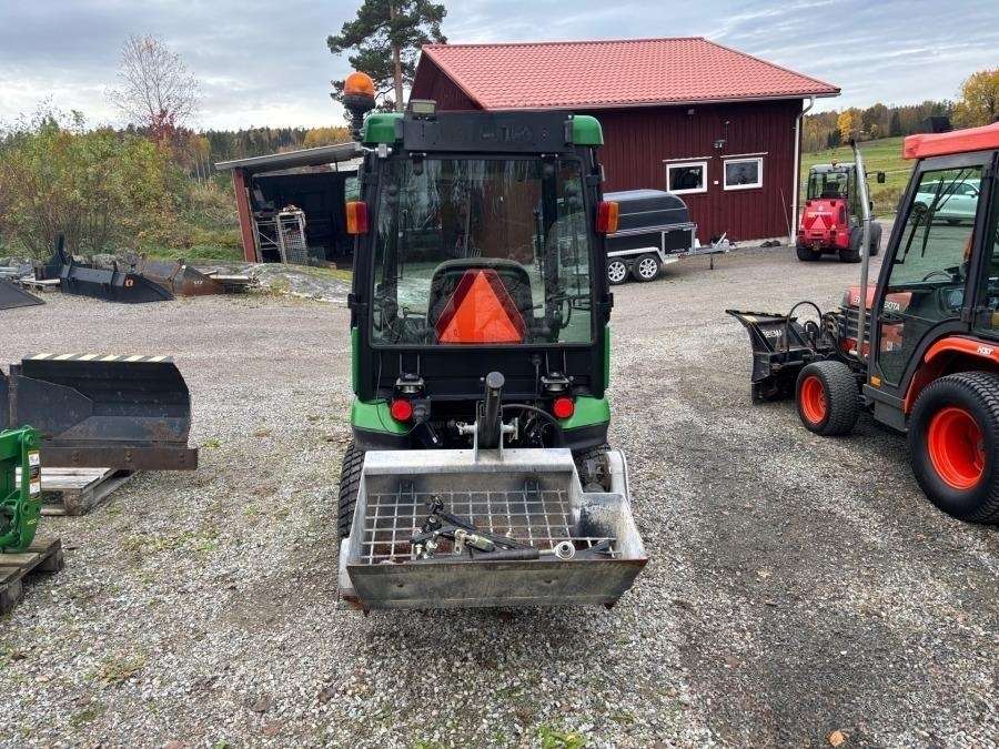 2013 John Deere 1026R tractor with loader - Image 5