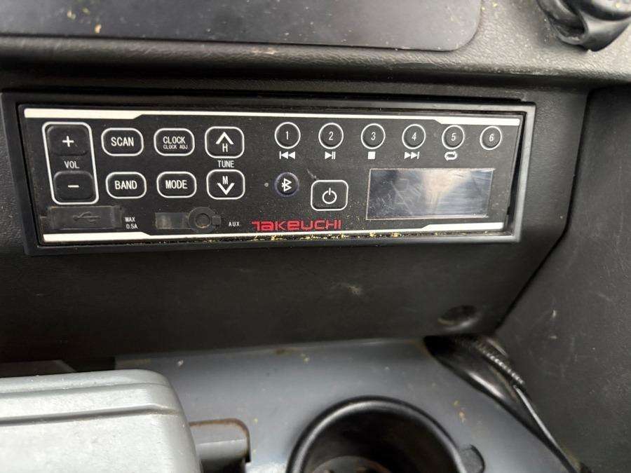 2021 Takeuchi TB 230 Excavator with rototilt & attachments - Image 5