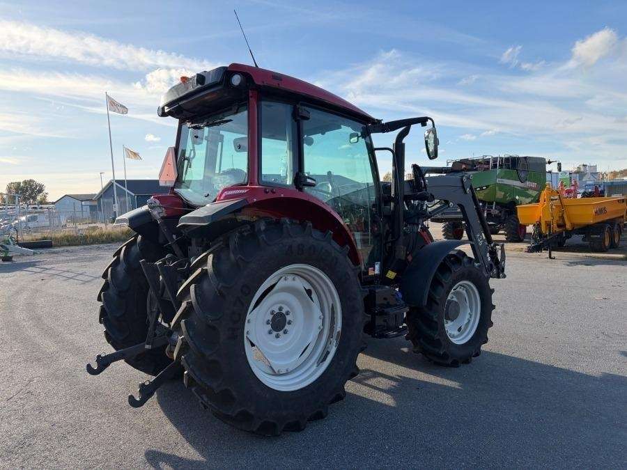 2021 Valtra A75 Tractor with loader - Image 5