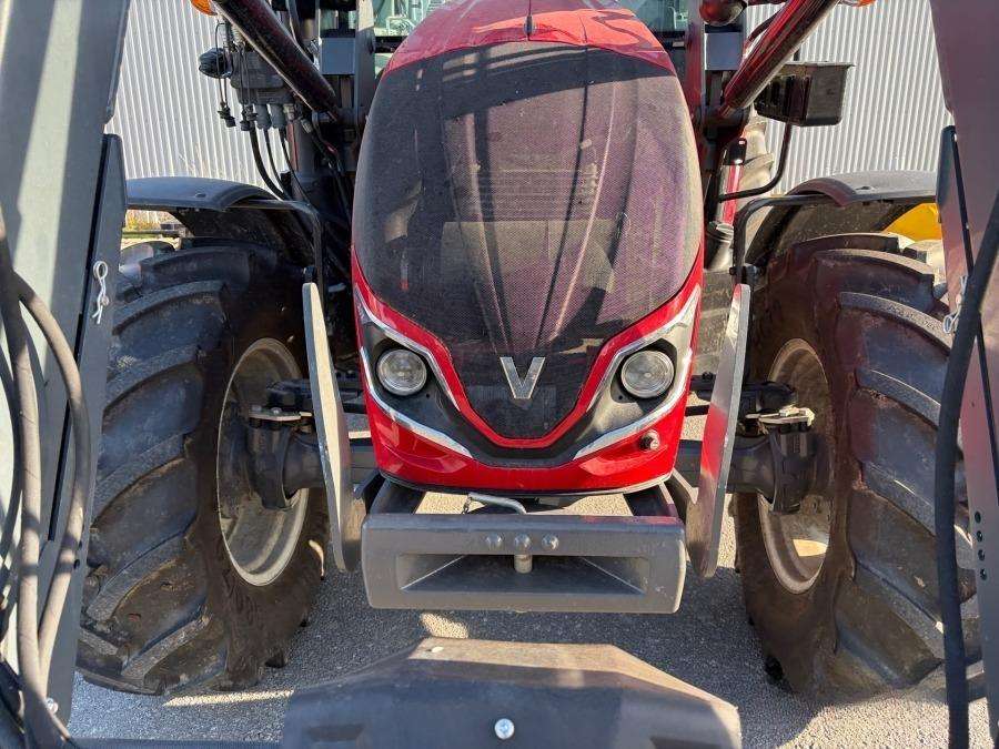 2021 Valtra A75 Tractor with loader - Image 45