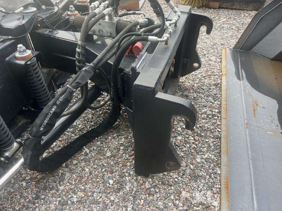 2023 Kramer 8085 Wheel loader Plow equipped - Image 45