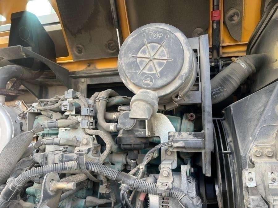 2016 Volvo EW60E Excavator - Image 46