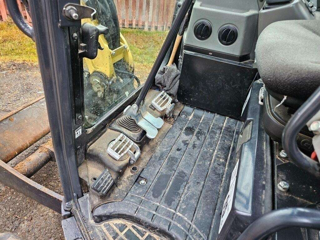 2015 Yanmar VIO38-U Excavator - Image 47