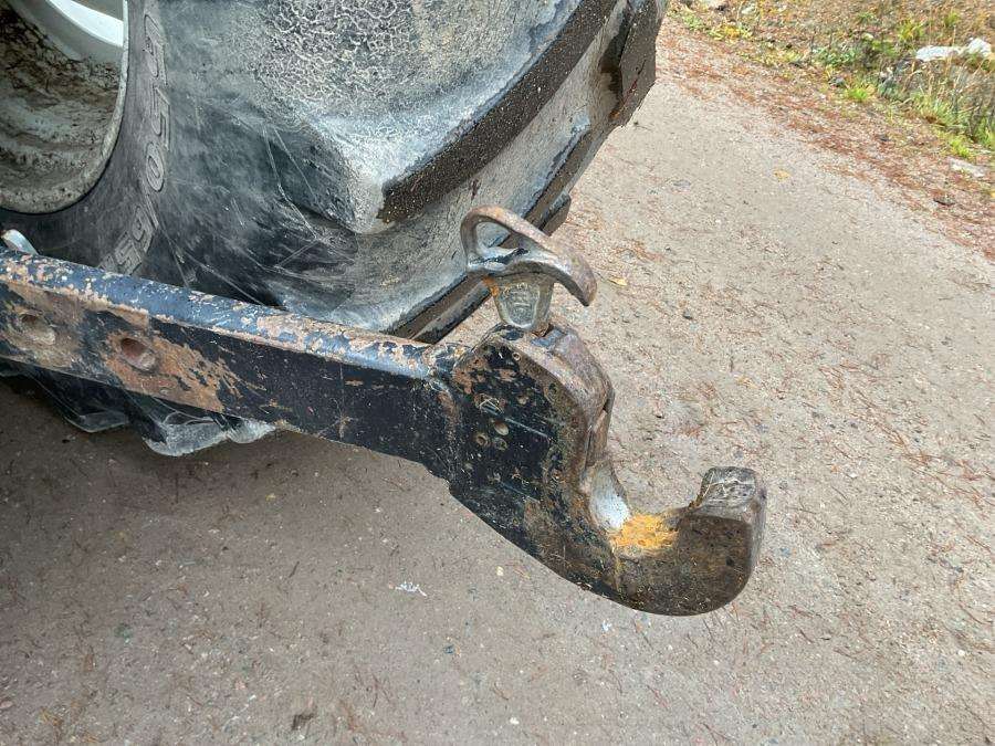 2012 New Holland T6070 Elite Tractor with loader - Image 49