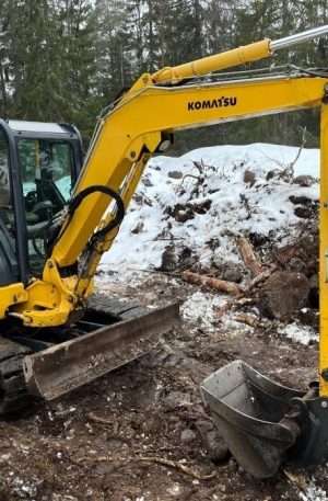 2017 Komatsu PC55MR-3 Excavator