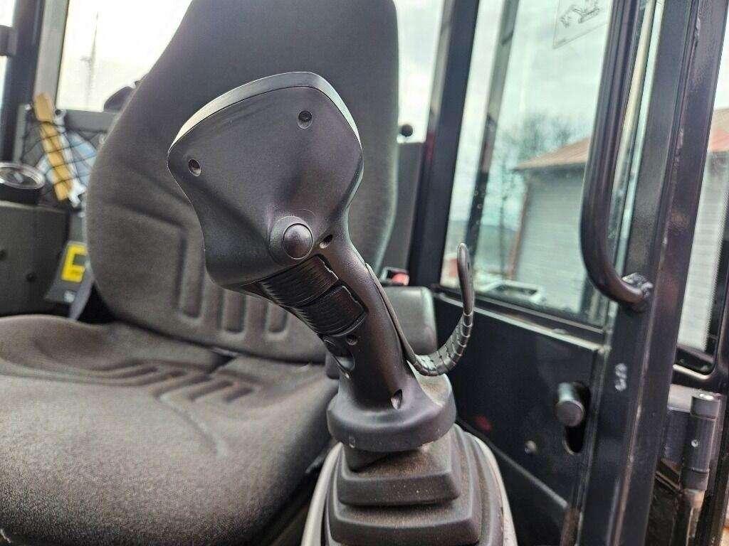 2015 Yanmar VIO38-U Excavator - Image 51