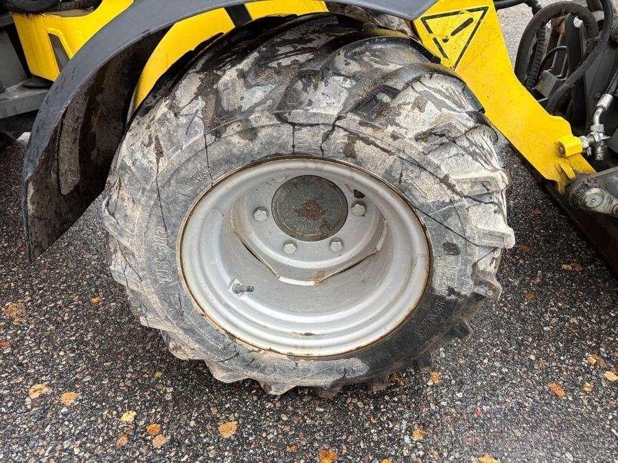 2016 Wacker Neuson WL25 Loader with bucket and forks - Image 52