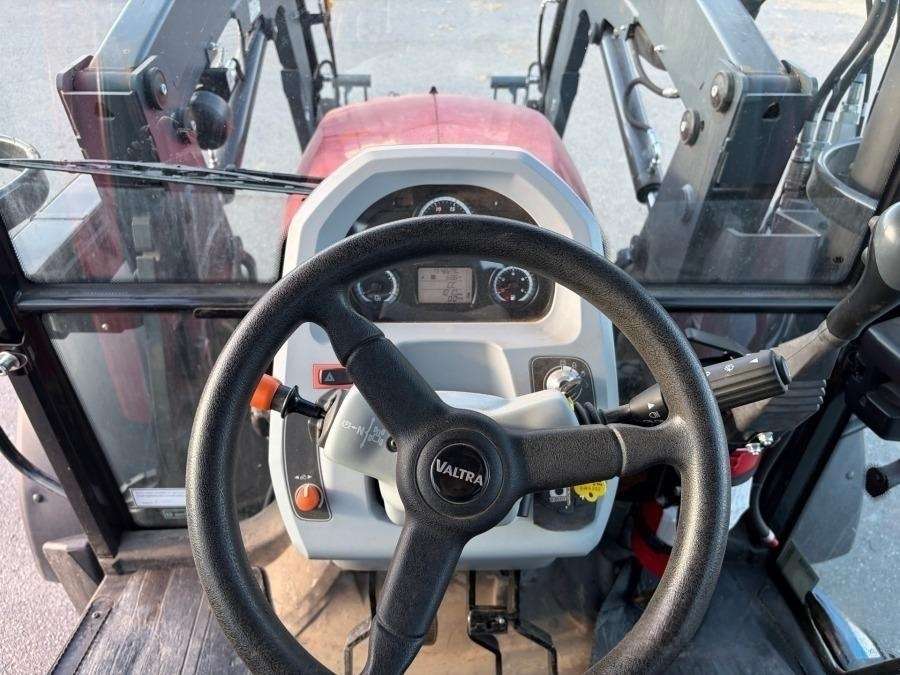 2021 Valtra A75 Tractor with loader - Image 55
