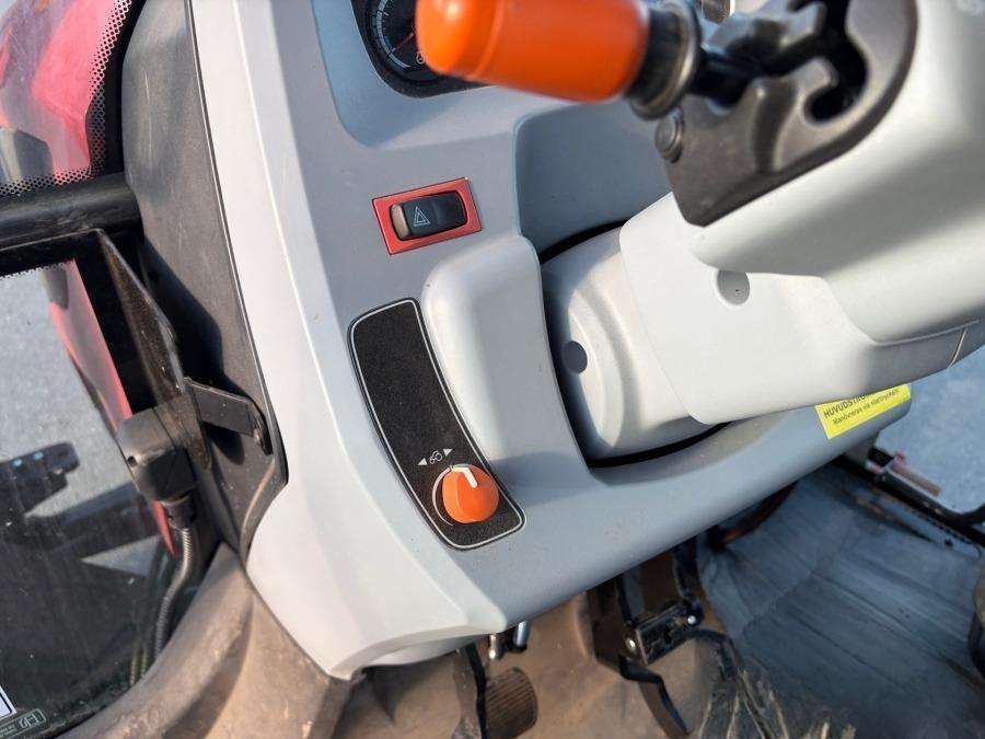 2021 Valtra A75 Tractor with loader - Image 60