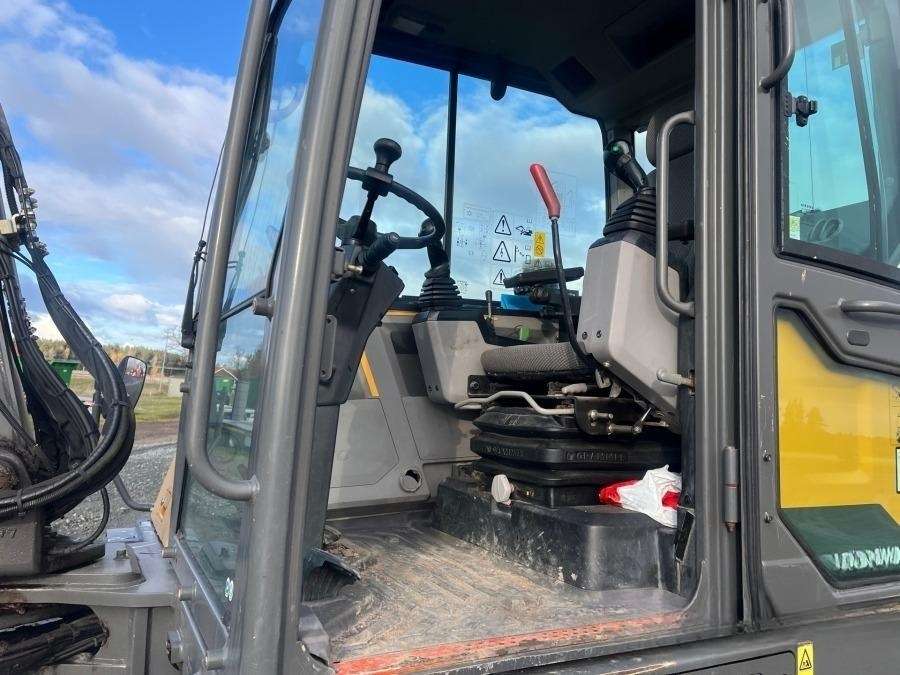 2016 Volvo EW60E Excavator - Image 62