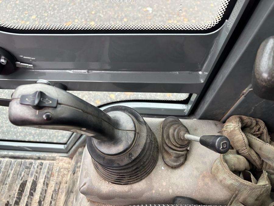 2016 Wacker Neuson WL25 Loader with bucket and forks - Image 64