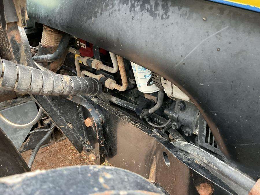 2012 New Holland T6070 Elite Tractor with loader - Image 66