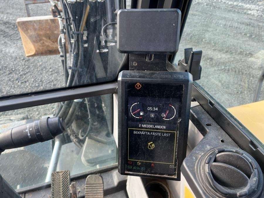 2016 Volvo EW60E Excavator - Image 68