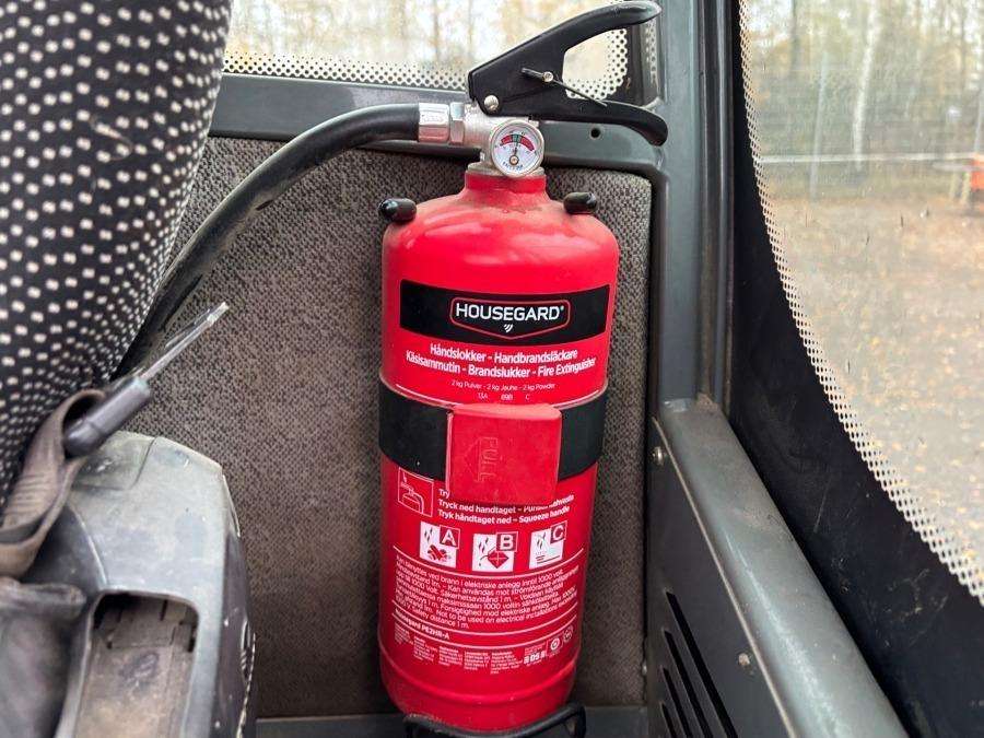 2016 Wacker Neuson WL25 Loader with bucket and forks - Image 70