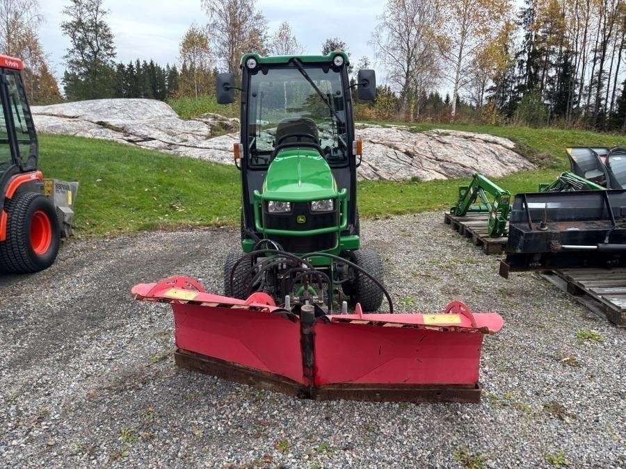 2013 John Deere 1026R tractor with loader - Image 8