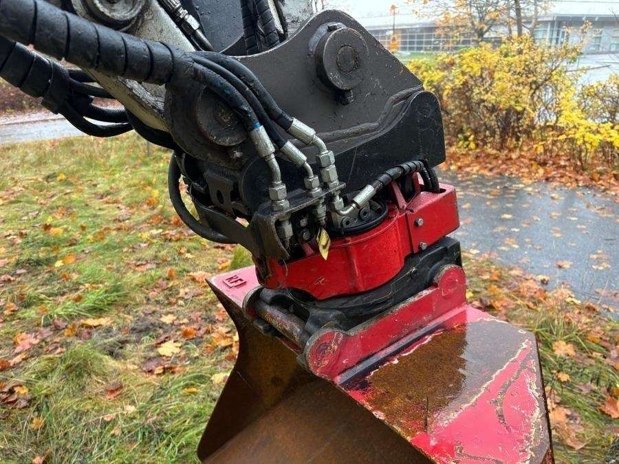 2021 Takeuchi TB 230 Excavator with rototilt & attachments - Image 80