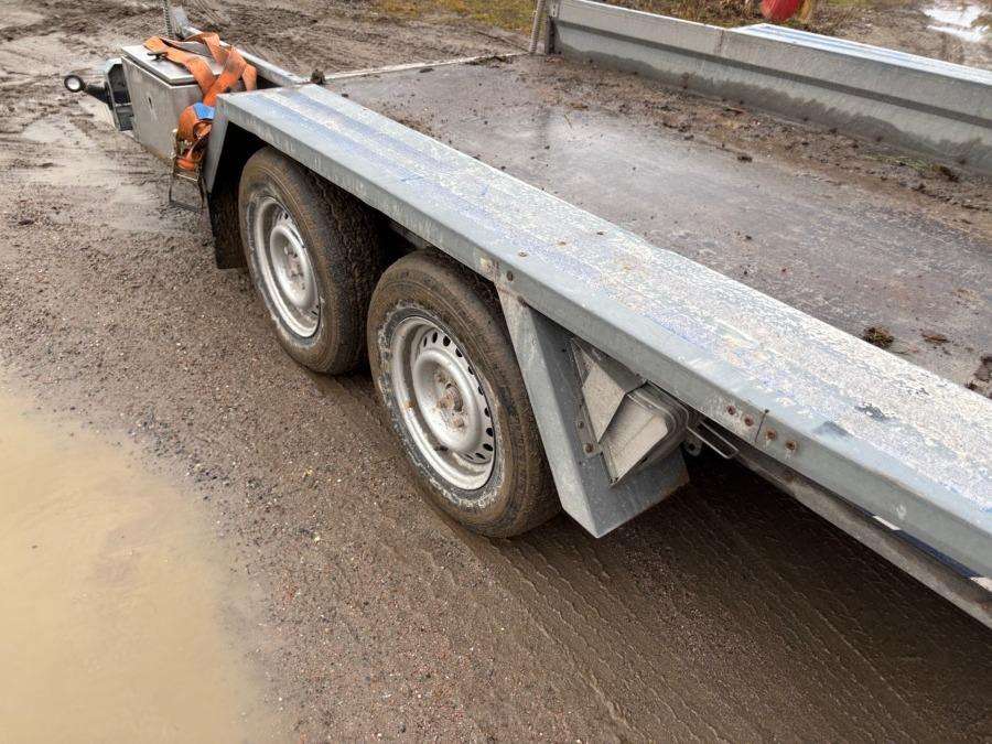 2019 Kubota U27-4 HI Excavator with trailer - Image 87