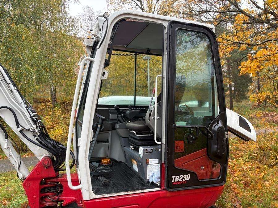 2021 Takeuchi TB 230 Excavator with rototilt & attachments - Image 87