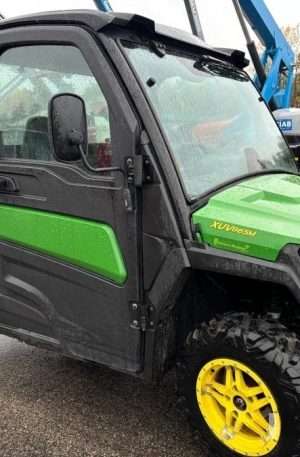 2021 John Deere Gator XUV865M UTV