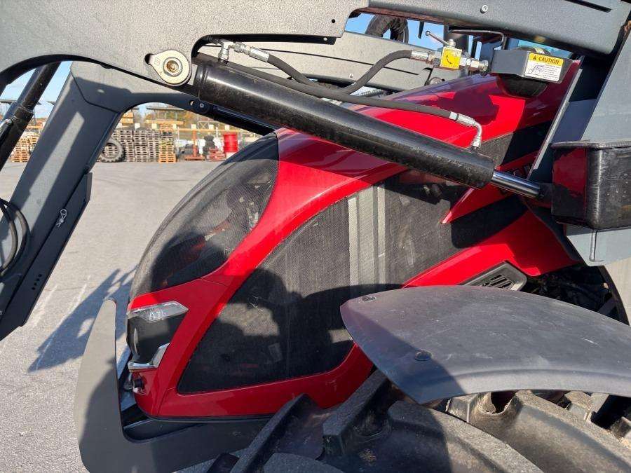 2021 Valtra A75 Tractor with loader - Image 10