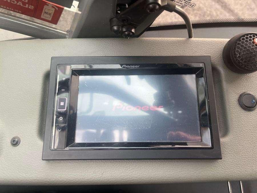 2023 Kramer 8085 Wheel loader Plow equipped - Image 10