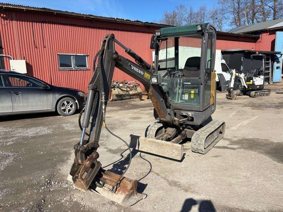 2015 Excavator Volvo EC18D Excavator - Image 16