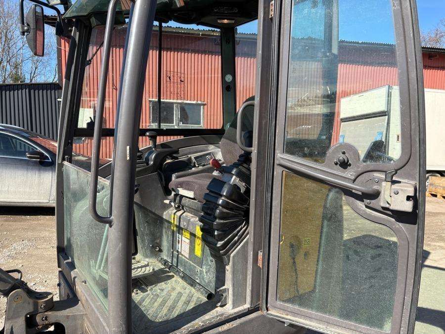 2015 Excavator Volvo EC18D Excavator - Image 18