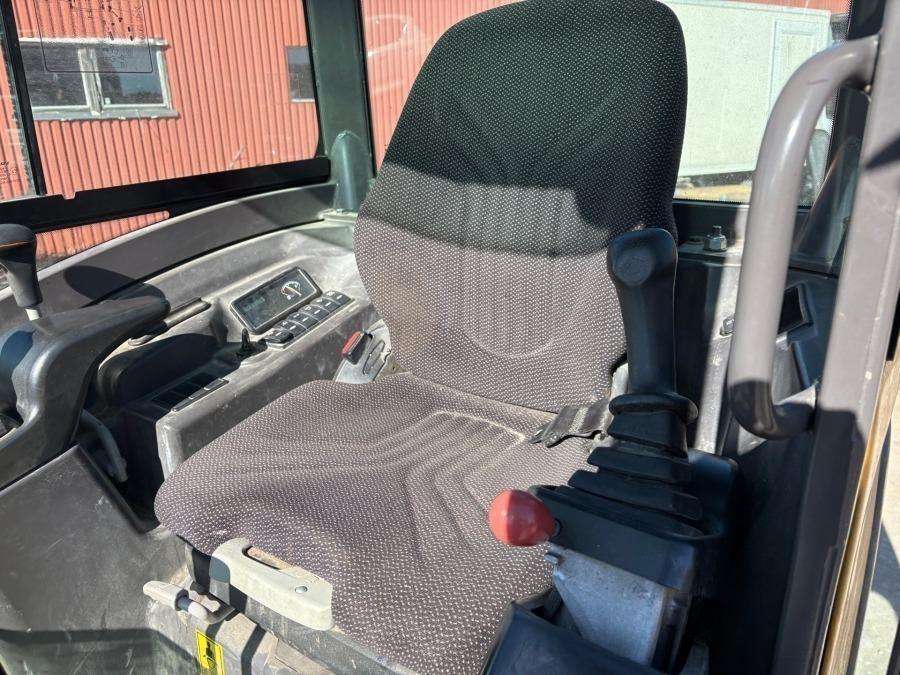 2015 Excavator Volvo EC18D Excavator - Image 19