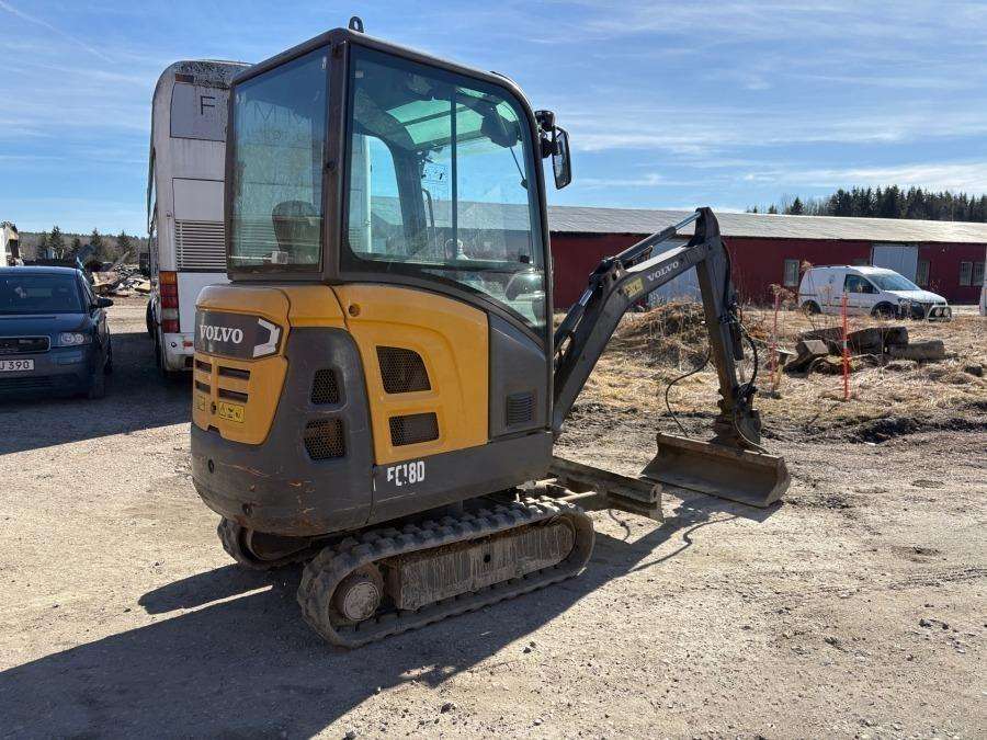 2015 Excavator Volvo EC18D Excavator - Image 32